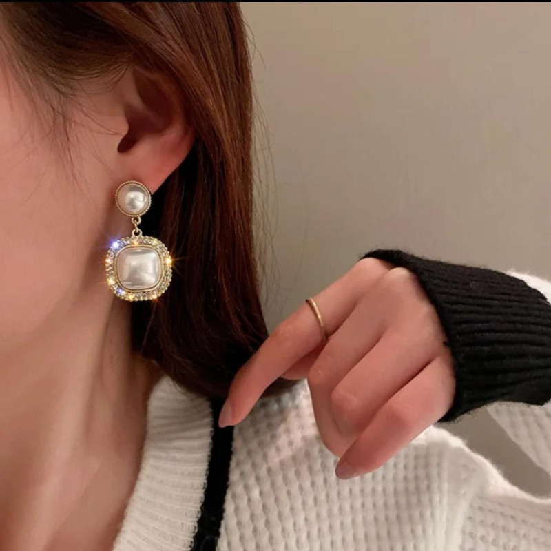 Luxury Shiny pearl diamond earring