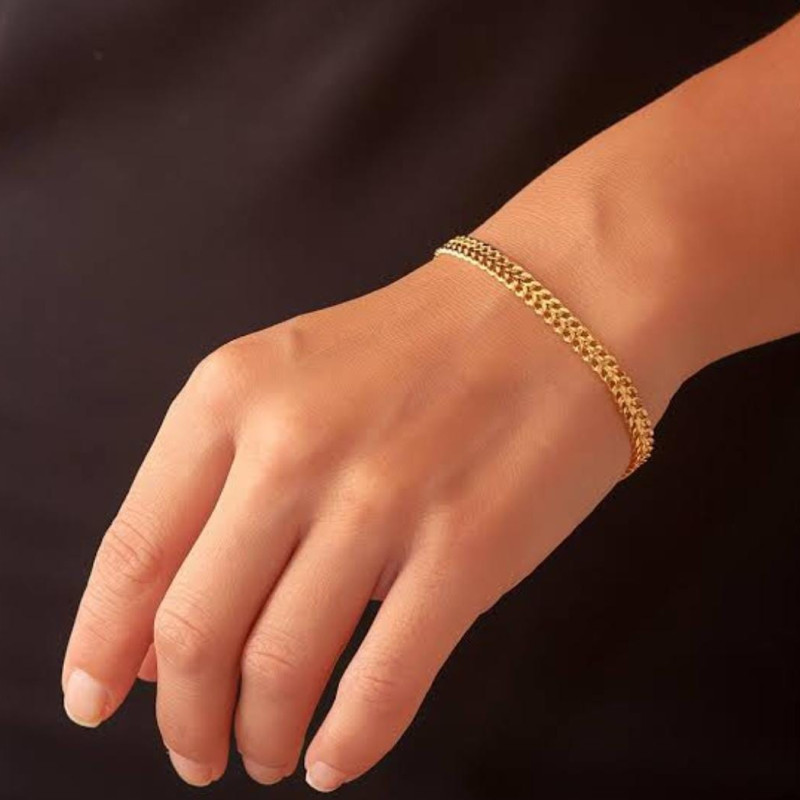 Gold plated Bracelet (Color Guarantee)